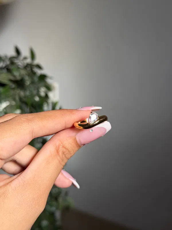 Elara Twist Ring