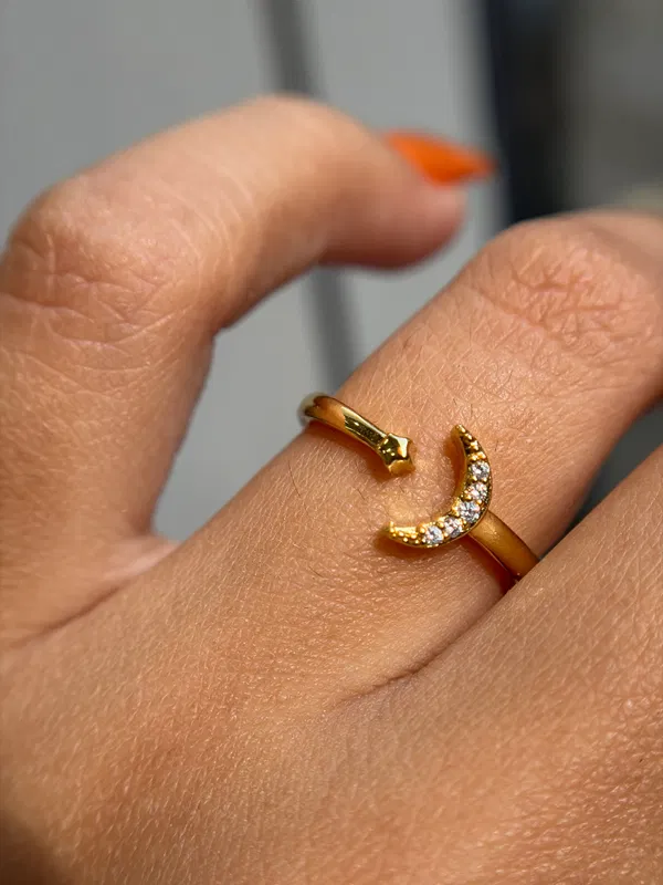 Amara Crescent Ring (Adjustable)