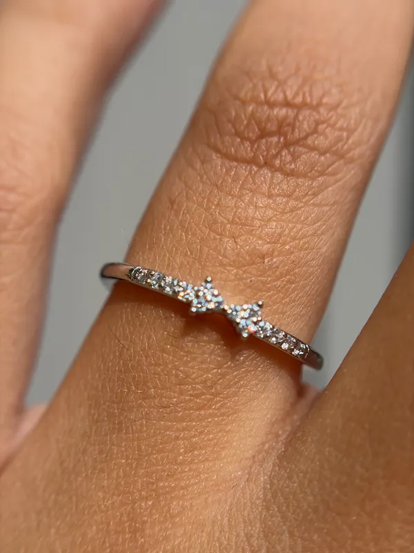Elaris Bow Ring