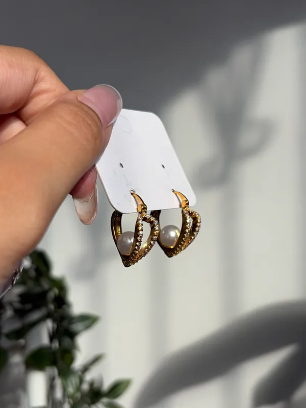 Pearl Halo Hoops