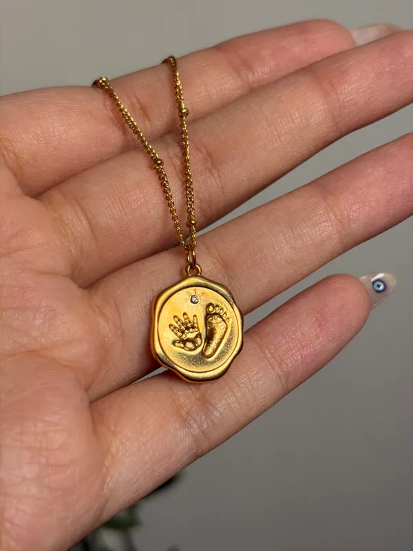 Eternal Imprint Necklace