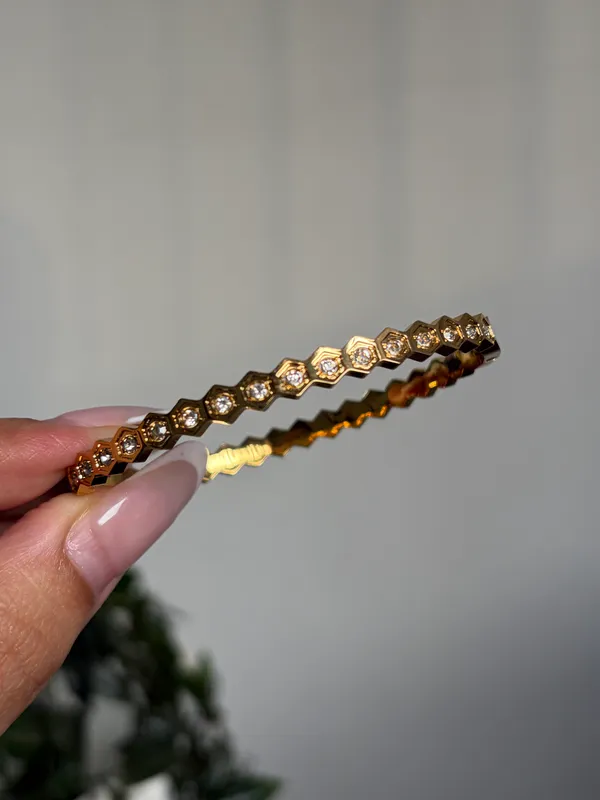 Hexa Luxe Bangle
