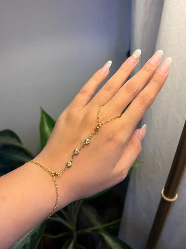 Sienna Hand Chain