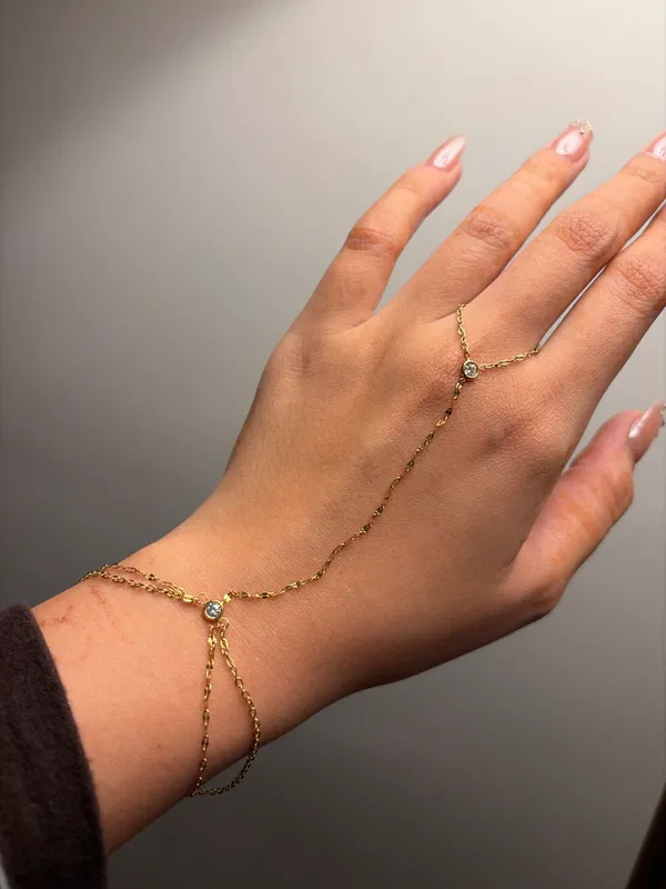 Festive Hand Chain ✨