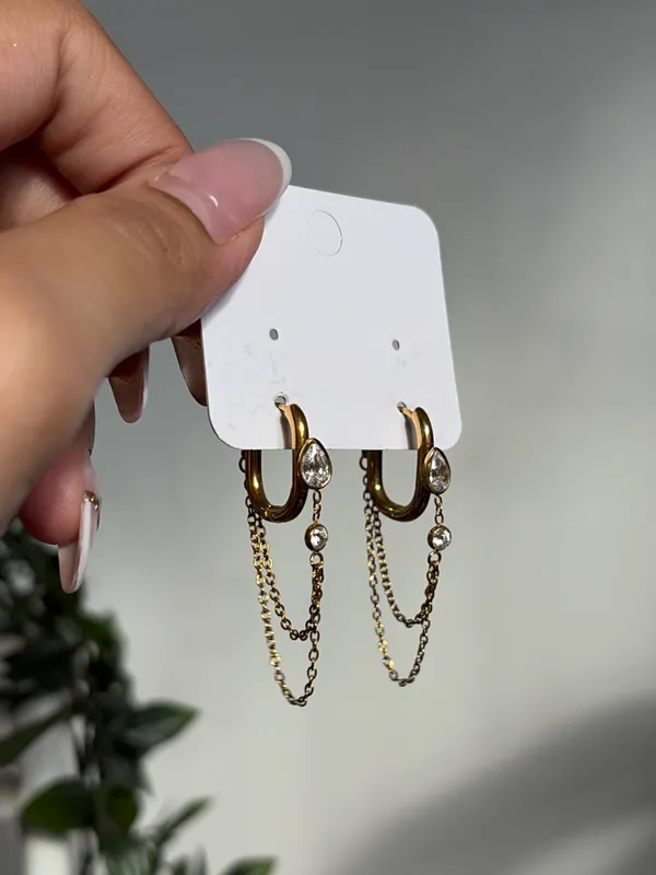 Aura Chain Drop Hoops